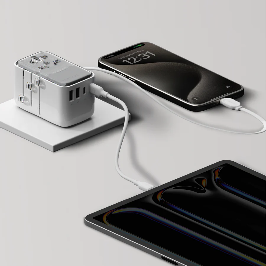 Momax 1-World+ Flow 4-Port Travel Charger With Built-In USB-C Cable 35W - Image 2